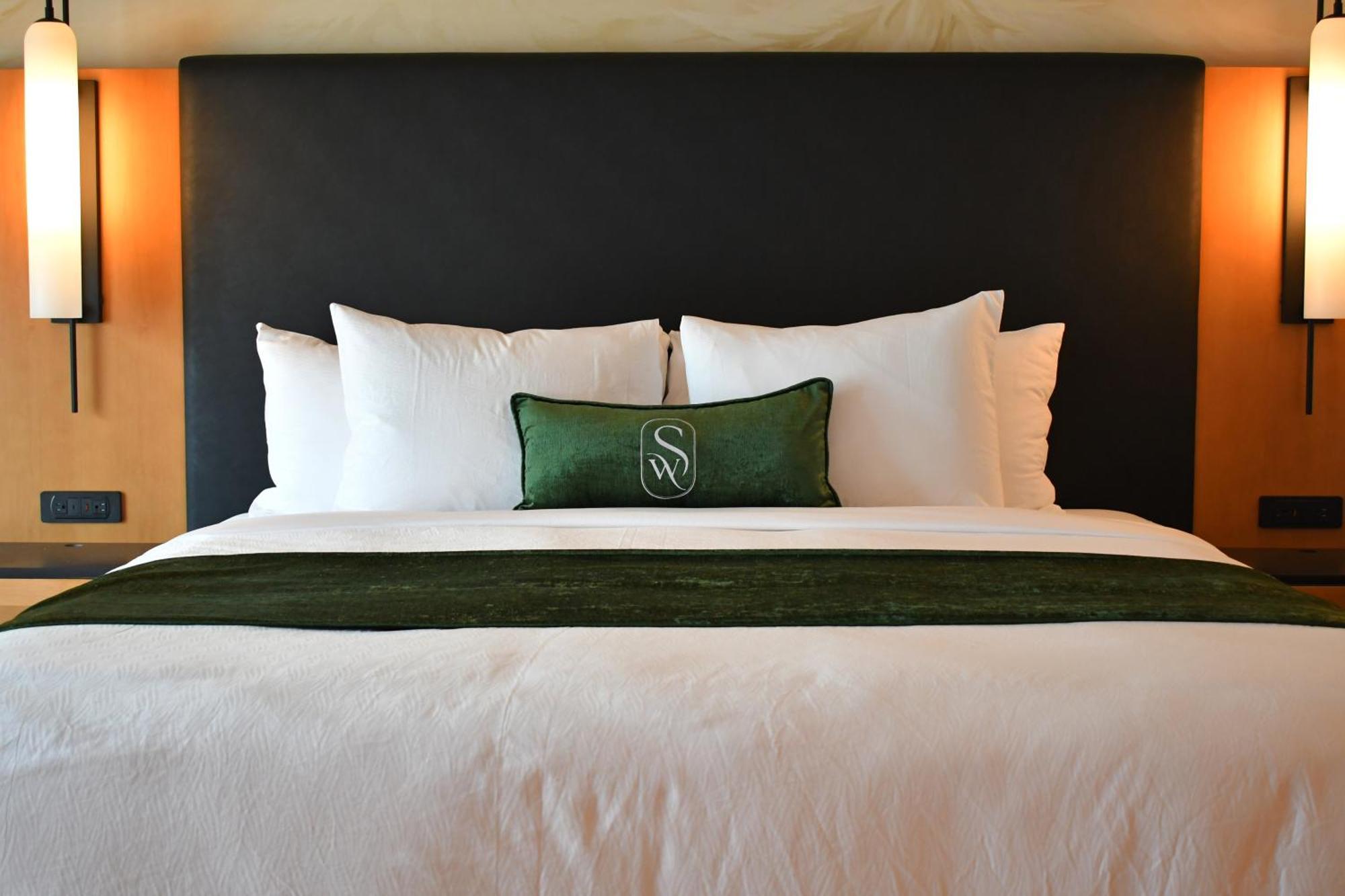 The Swiftwater Hotel Buitenkant foto