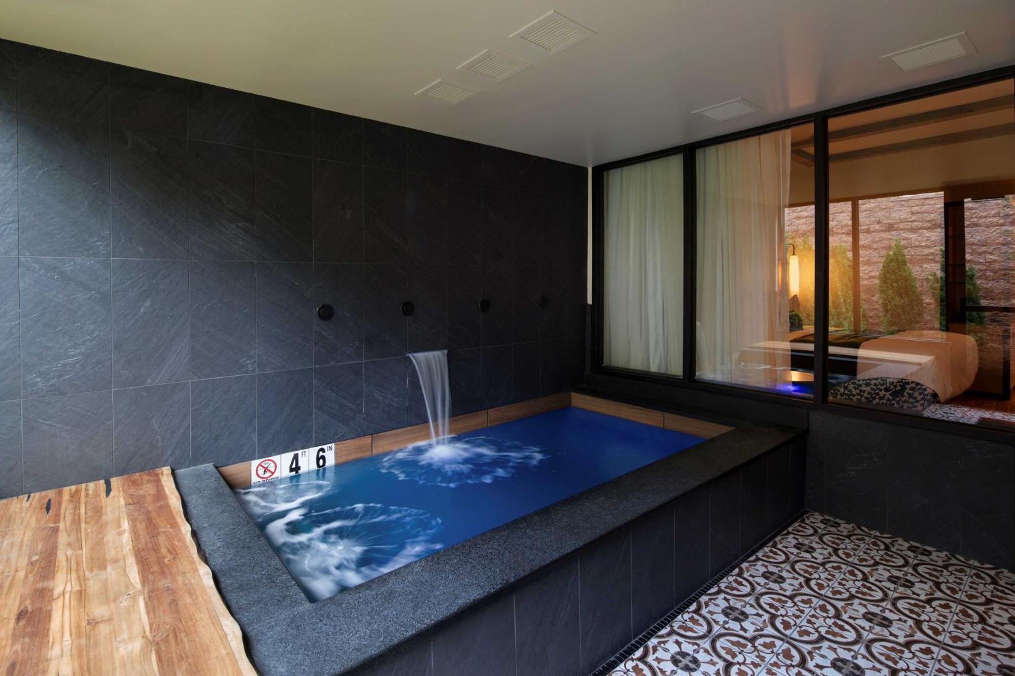 The Swiftwater Hotel Buitenkant foto