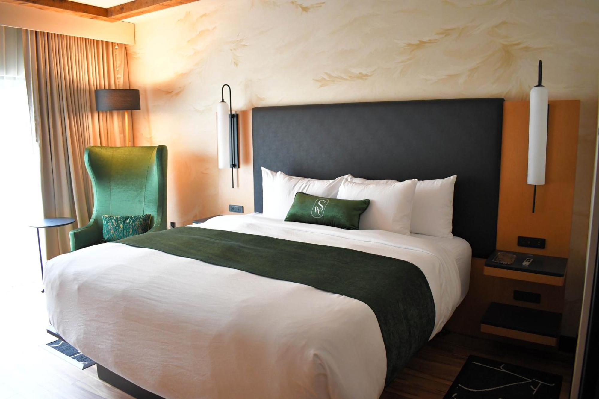 The Swiftwater Hotel Buitenkant foto